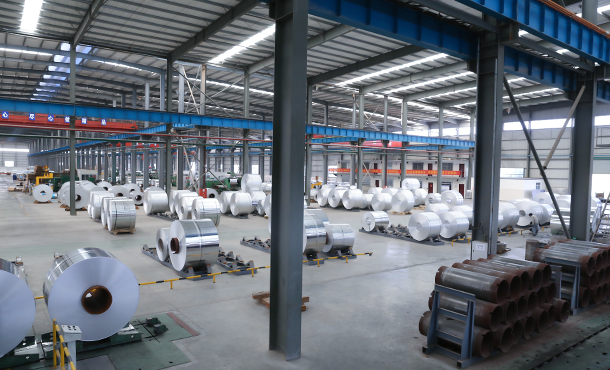 مستودع لفة الألمنيوم المخصص